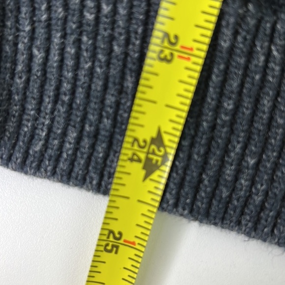 Men's Black Graphic Guess  Sweater - Picture 6 of 8